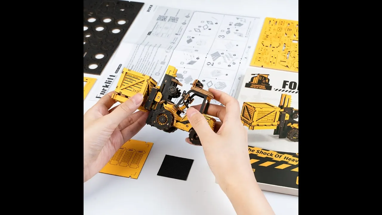 Puzzle 3D Excavator, 395 piese, lemn, Rokr