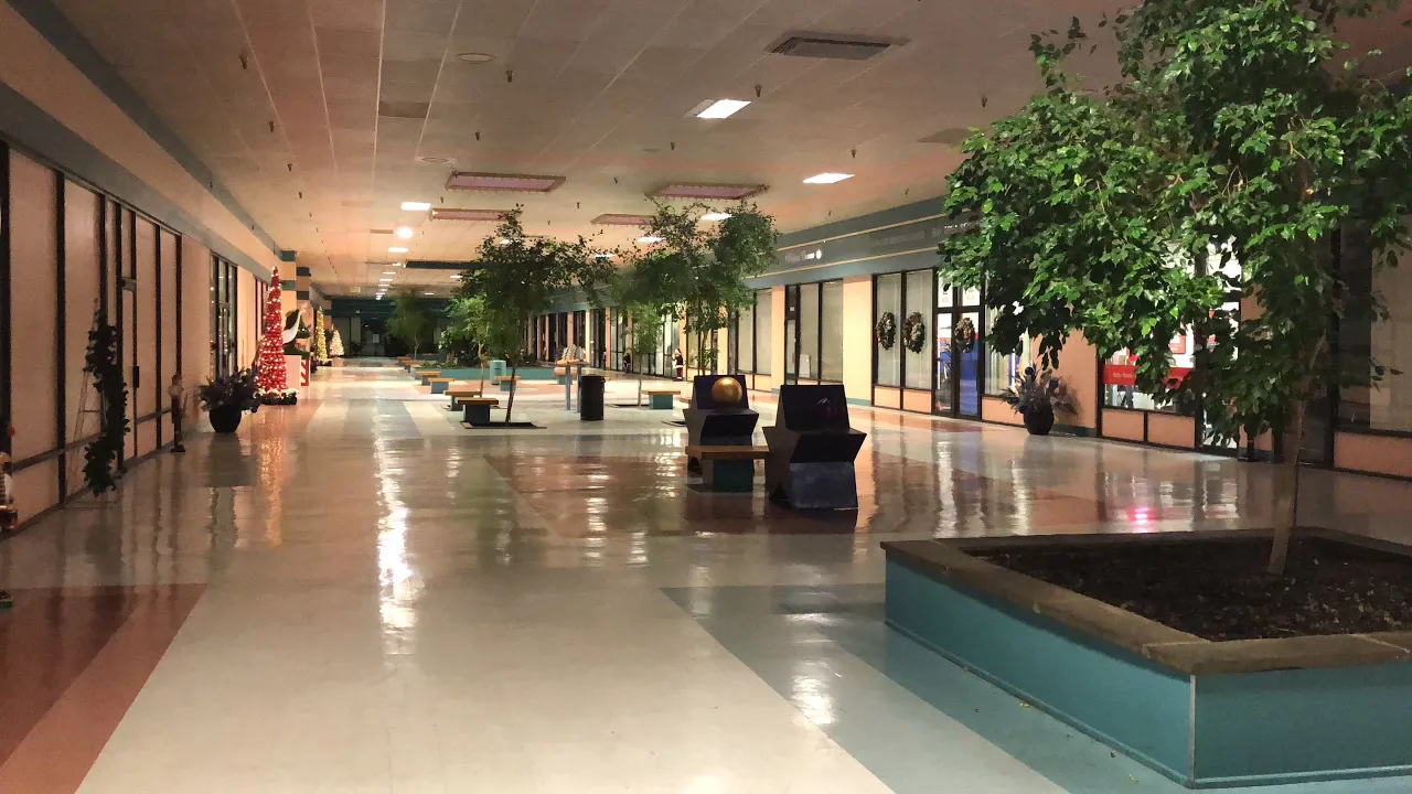 Live at Kings Point Square Mall Preview of Upcoming ExLog Side Quest