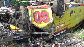era tv setelah tabrak pohon bus luragung masuk jurang