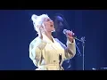 Download Lagu Christina Aguilera Performs \