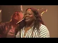 Tasha Cobbs Leonard - Gracefully Broken (Live At Passion City Church)