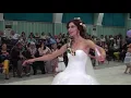 GELİN  KAŞIKLA ERİK DALINI MUHTEŞEM OYNUYOR