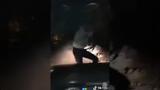 ابقي تعال بليل وانا اوريك الويل 