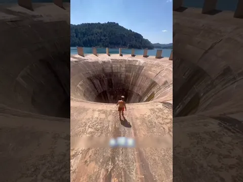 डैम का खतरनाक गड्ढा! 😱 #shorts
