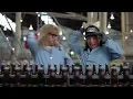 Wayne's World (1992)(Alice Cooper - Feed My Frankenstein)