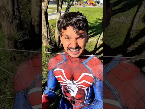 Sou amiga do Homem-Aranha, mas só atrapalho. #shorts #spiderman