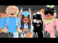 Download Lagu SWAPPING GENDERS With YOUTUBERS In MM2...