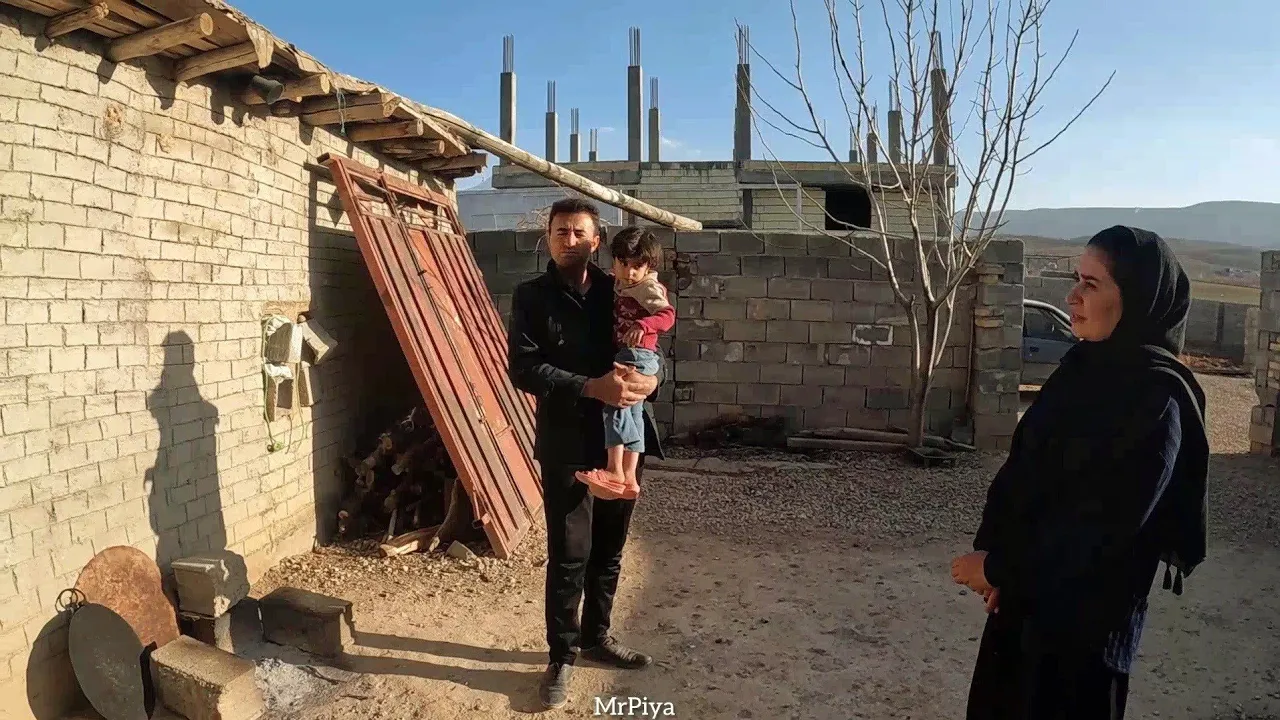 Pia's house building project for a widow