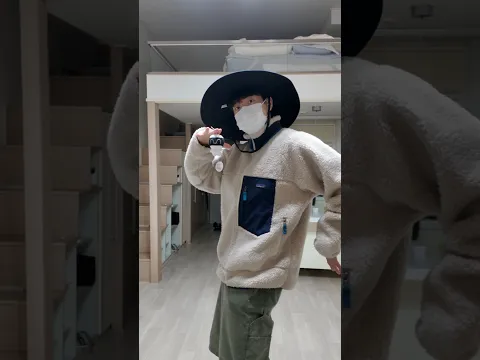 적게 만들어서 욕먹고 다시 기어나온 인형