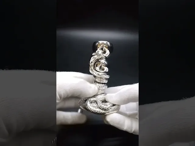 Видео-обзор Подсвечник 'Серебряная змея символ 2025'