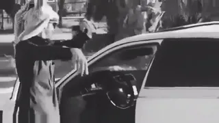 والله لو ينسيني حبك علاج 