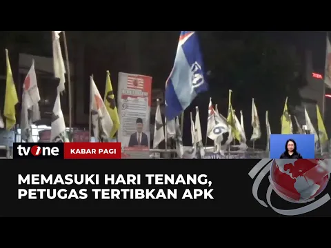 Memasuki Masa Tenang, Petugas Gabungan Mulai Turunkan Alat Peraga Kampanye