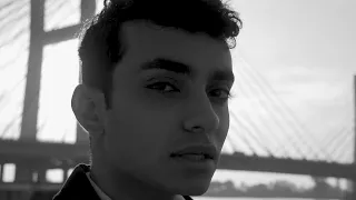                                                  درجالي   وفيها فتره دندنها