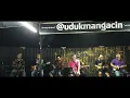 Download Lagu IWAN FALS - SUGALI (Keroncong Cover by @kroncong5g \u0026 Friends) Live Performance