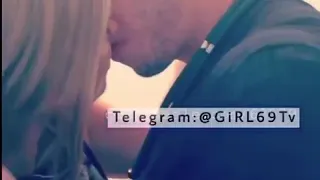 اوف اح اسخن بوس ودعك في بزازها  شاهد قبل الحذف دندنها