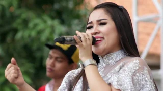 Download Papa Andik Bikin Mama Tya Betah Goyang | P3ramal TU4 - Tya Agustin NOSTALGIA Madura MP3