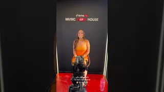 كارمن سليمان الدنيا رايقة لايف من غير موسيقا 