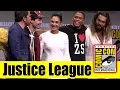 Video di JUSTICE LEAGUE | Comic Con 2017 Full Panel (Gal Gadot, Ben Affleck, Jason Momoa, Ezra Miller, Ray)
