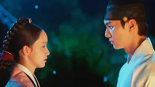 طباخة مشهورة بترجع بالزمن 500 سنة وبتقابل الملك الوسيم القاسي اللي بيطلع عينها ملخص مسلسل كوري كامل 