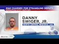 Man arrested for fighting strangling deputy in Monongalia County