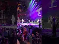 Chris Lane : Let Me Love You