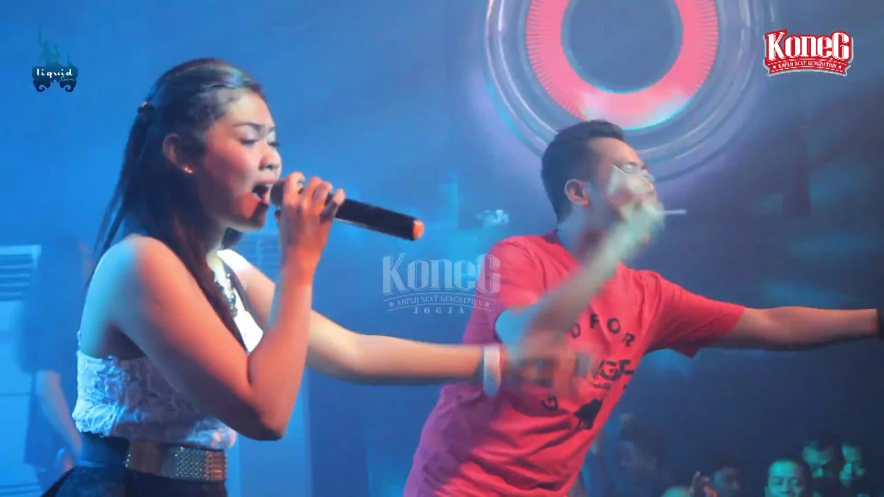 KONEG LIQUID feat Om Wawes ~ Ilang Roso  [LIVE CONCERT - Liquid Cafe] [Cover - Dangdut Koplo]