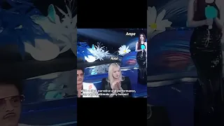 Karina Was Very Surprised When She Saw Rosé And Bruno Walking Towards Their Seats Blackpink Rosé 