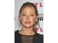 Estella Warren was a synchronized swimmer from the age of seven until 17 in her native Canada