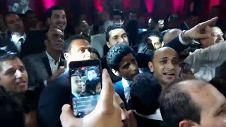من فرح محمد أنور  تامر حسني بيغنى هما بيطلعوا امتى لطارق الشيخ دندنها