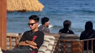 شاب كفيف يمسك ايد بنت بالغلط   دندنها