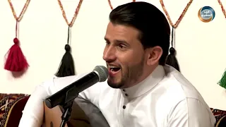 سهرة فنية    حسين محب يشدو بكلمات الأغنية  على مسيري  دندنها