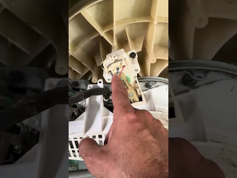 Falta de retorno do atuador impedindo a lavadora Electrolux LTD15 de centrifugar!Siga a dica