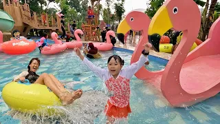 main perosotan balon air dan mandi bola di waterpark choo choo train kereta api anak playground