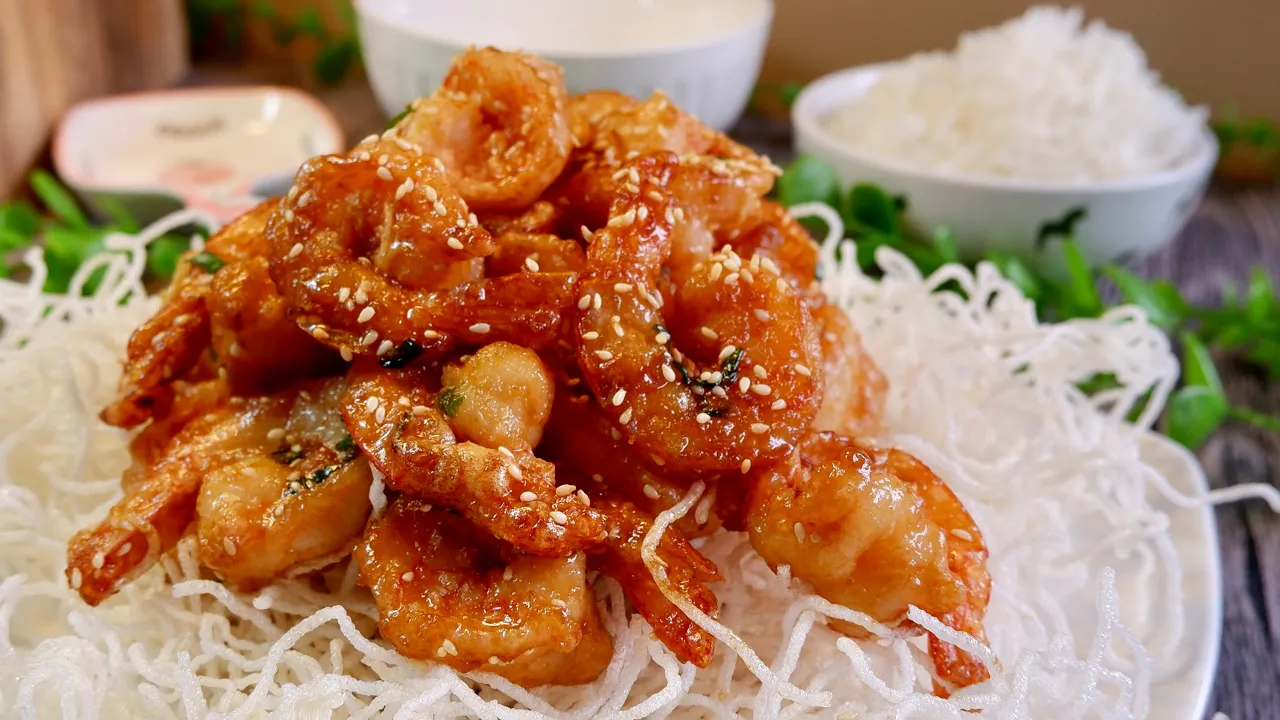 8 Ingredient Honey Shrimp in Sticky Asian Sauce  Chinese Crunchy Sweet Soy Prawn Recipe
