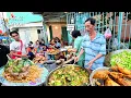 Download Lagu Quá ngon mà SIÊU RẺ món MÌ GIÒN, HỦ TÍU XÀO, CƠM CHIÊN HẢI SẢN chỉ 35K đầy ắp tôm thịt đã 40 năm