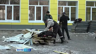 Десять школьных спортивных залов отремонтируют в следующем году в районах Омской области