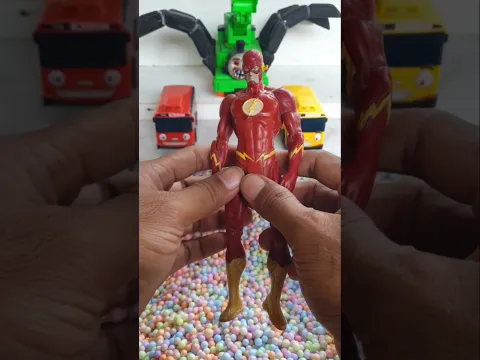 Hunting Superhero Avengers Hulk #shorts #superhero #theflash