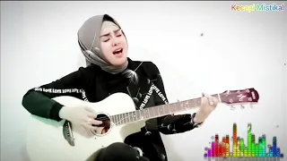 Download BUIH JADI PERMAIDANI (MENGINTAI DARI KAMAR) - ELSHINTA WAROUW MP3