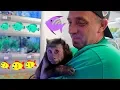 Monkey PetSmart Fish Shopping FAN ENCOUNTER