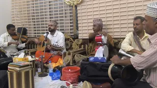 جلسة الاخ صالح الجرو ابوعبدالله في عدن الفنان القدير عمر الهدار 2025 1 10م تصويري سالم ودعان 