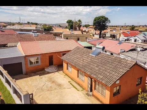 Download MP3 This  property is situated in Lenasia south Ext 4 and offers 2x 3 bedroom houses.