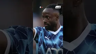 من غير ولا دولار الأهلي ينهي صفقة فيستون مايلي 