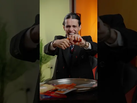 تحدي الاكل الغريب الجزء الاول😂💔