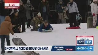Houston winter storm: Sledders, skiers and snowboarders taking advantage of the snow day