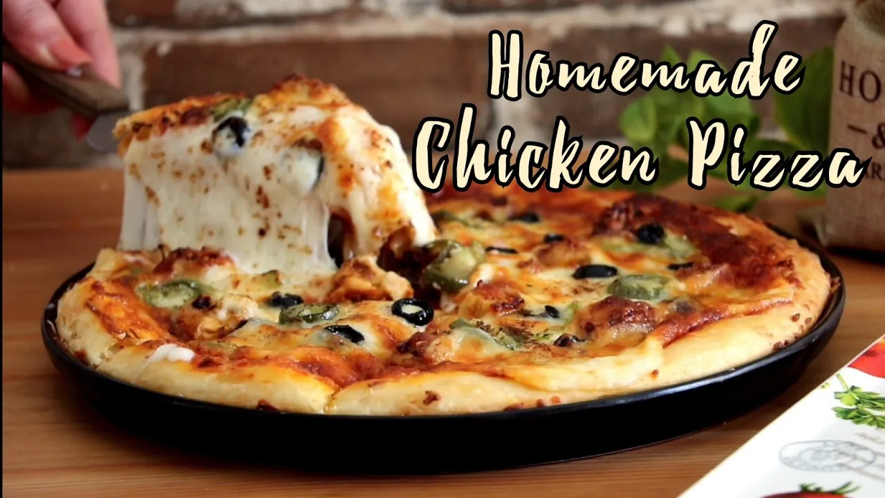 Passing by at some Pizzerias in Rome (Trastevere). This place made me go back and film it.. 