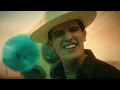 Con Un Botecito A Pecho - Adriel Favela & Carín León