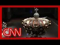 Download Lagu 'Priceless' Louvre crown jewels stolen, international manhunt underway