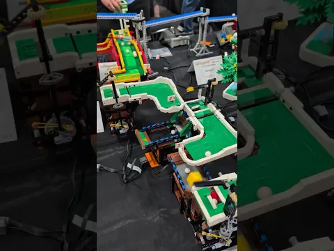 Coolest mini golf ever? Motorized LEGO Machine