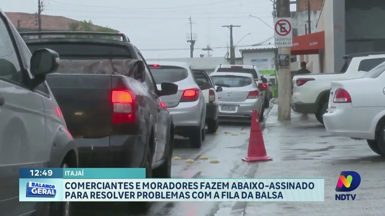 Comerciantes e moradores se unem para resolver problemas na fila da balsa na Barra do Rio