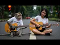 Lagu Viral Monyet Main Gitar di Jalan Raya Russia | Keren Banget Monyet Main Gitar